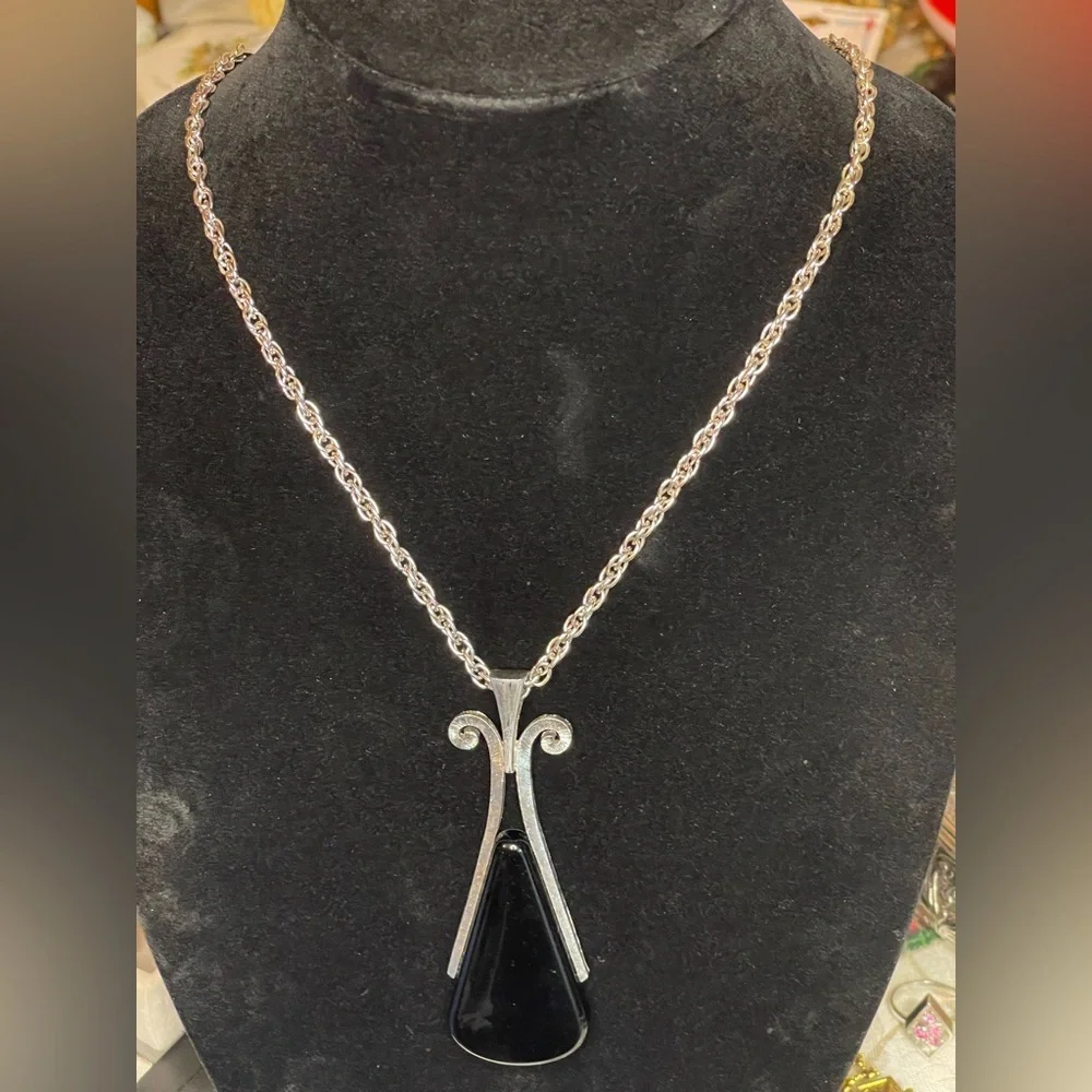 Vintage Avon necklace